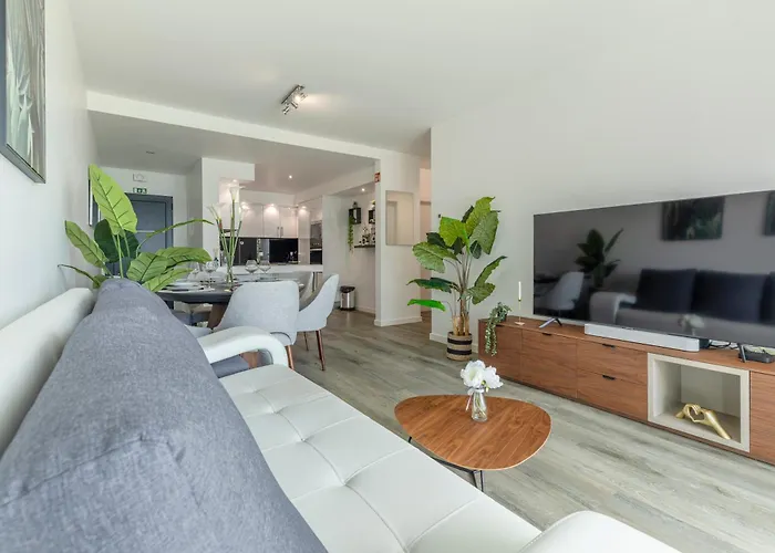 Luna Do Mar - Luxury With Jacuzzi Apartament *